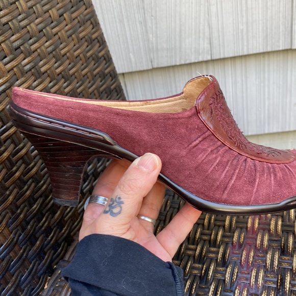 Sofft Camille Aubergine Red Suede Mules - Picture 5 of 11